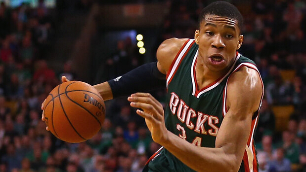 半场战报：沃尔夫斯堡2-0柏林联合，阿穆拉1射1传，维默尔破门（半场战况：沃尔夫斯堡2-0领先柏林联合，阿穆拉传射建功，维默尔破门）