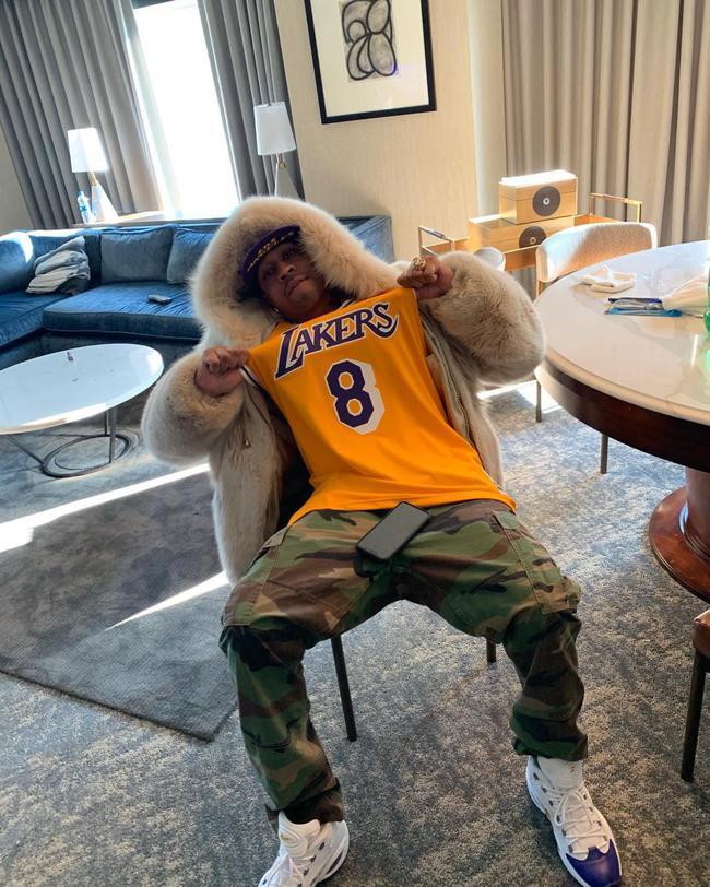 剑南春｜巴萨4-2塞尔塔，莱万戴帽，亚马尔破门，德容染红（剑南春｜巴萨4-2力克塞尔塔：莱万帽子戏法，亚马尔进球，德容染红）