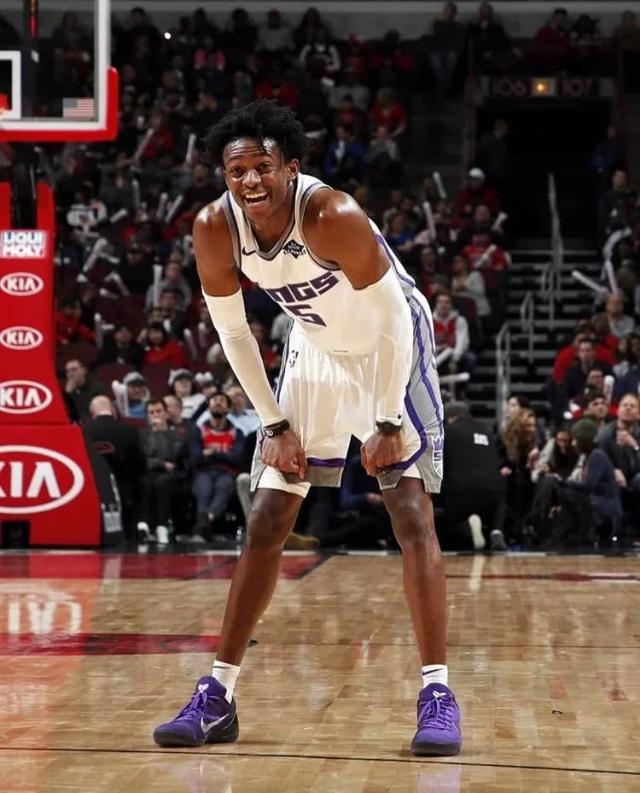 世体：莫里巴在塞尔塔重获新生，成为球队核心并有望重返顶级（世体：莫里巴在塞尔塔焕发新生，跻身球队中枢，有望重返顶级舞台）