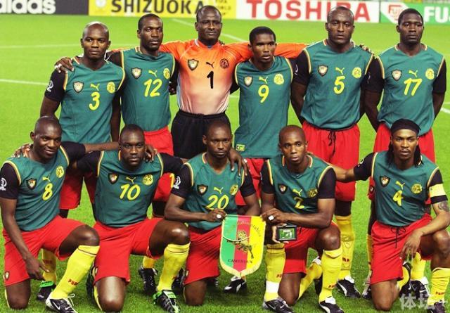 球迷：他活成了我们的骄傲（球迷自豪：他已成为我们的荣耀）