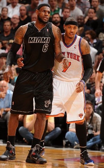 申花vs神户：米内罗、特谢拉首发，吴曦、马纳法出战（申花对阵神户：米内罗、特谢拉先发，吴曦与马纳法登场）