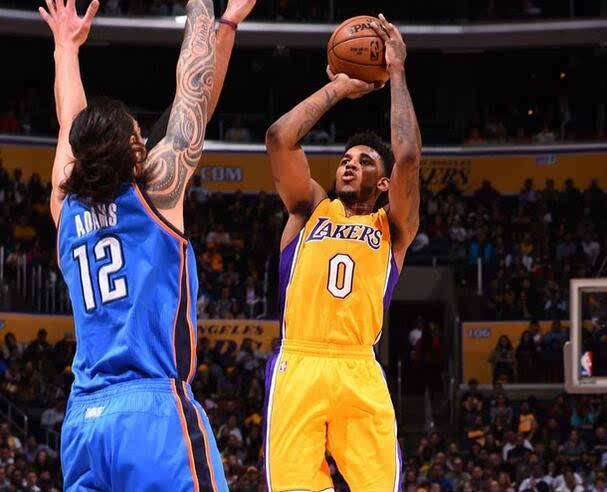 佩杜拉：国米没有冬窗签邓弗里斯替补的计划，会等恩里克适应（佩杜拉：国米冬窗不引邓弗里斯替补，耐心等待恩里克适应）