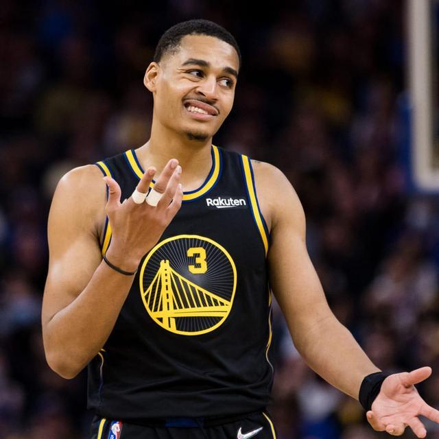 球队战术新调整取得明显成效（球队战术优化成效显著）