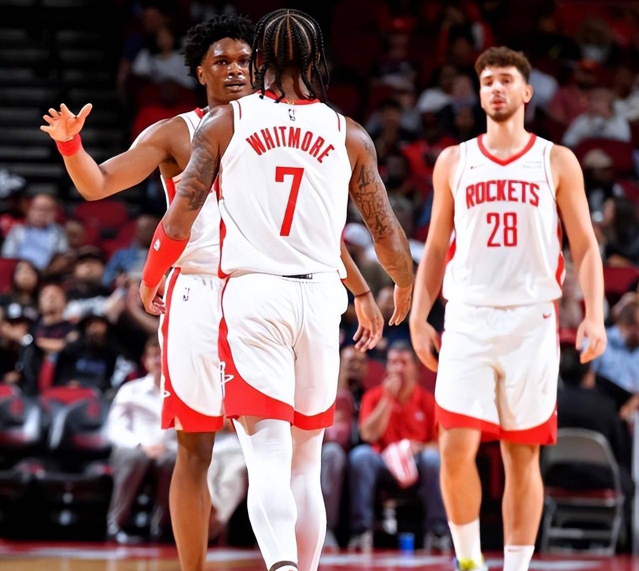 穆帅：我和孔蒂不是朋友，他是顶级教练但我不清楚他的为人（穆帅：与孔蒂算不上朋友，他是顶级主帅，但其为人我不甚了解）