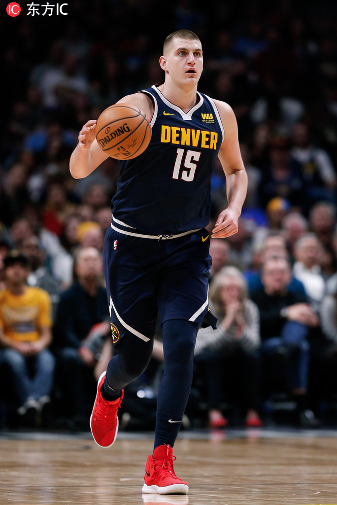 里沙利松晒AI制作孙兴慜雕像图，并艾特热刺官方“请安排”（里沙利松晒AI制孙兴慜雕像图，并@热刺官方：请安排）