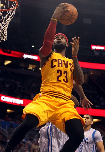 都灵vs比萨：乔瓦尼-西蒙尼、切-亚当斯首发，阿金桑米罗、森佩尔出战（都灵对阵比萨：乔瓦尼-西蒙尼、切-亚当斯先发，阿金桑米罗与森佩尔登场）